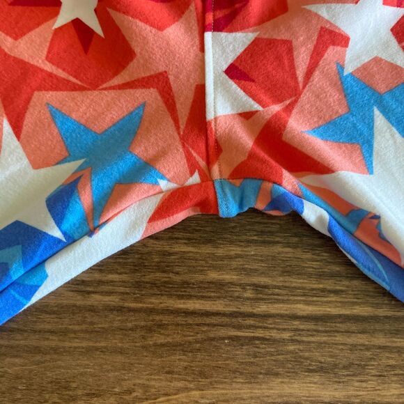 LuLaRoe 4th Of July Star Print Leggings Women's Tall & Curvy - Picture 8 of 9